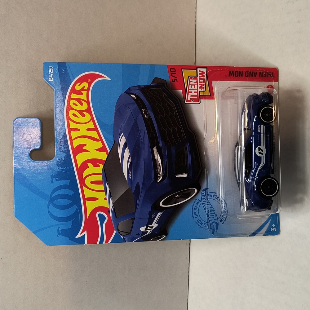 D2 Hot Wheels  2017 Camaro ZL1 plus shipping protector